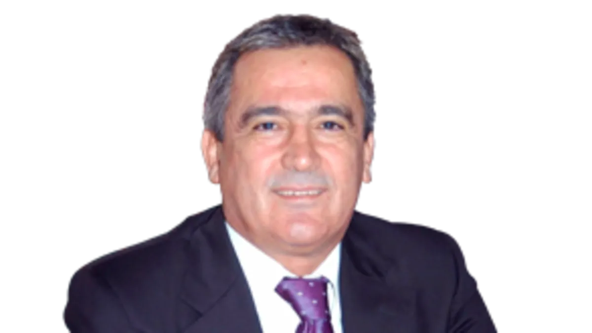 Ustalık kazandı